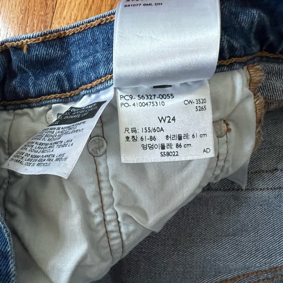 Levi 501 size 24 shorts - Picture 4 of 4